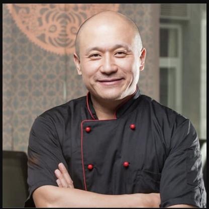 Wang Qiang, étteremvezető